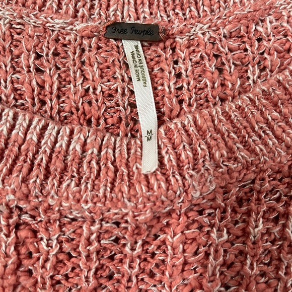 Free People M Star Dune Dusty Peach Marled Pullover Oversized Sweater Boho *C18 - Picture 3 of 3